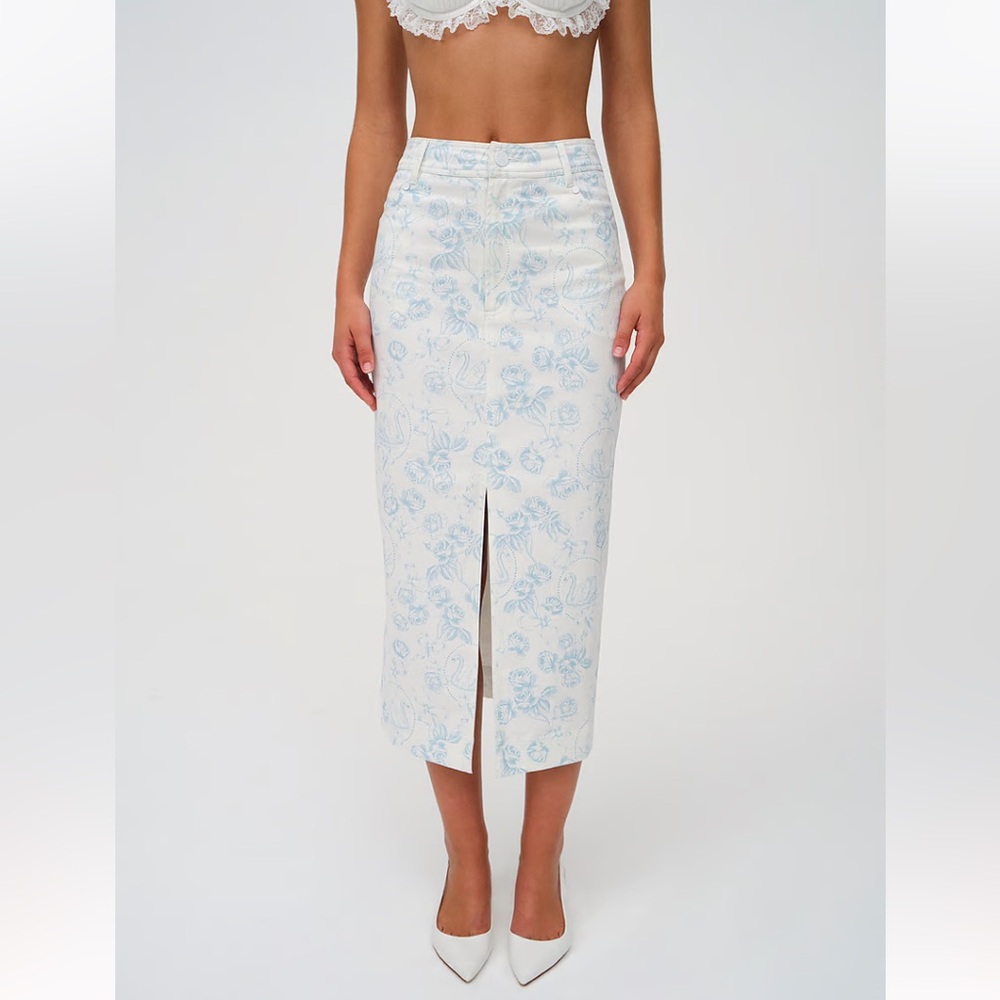 FOR LOVE & LEMONS
Chantal Denim Midi Skirt/ brand new never worn